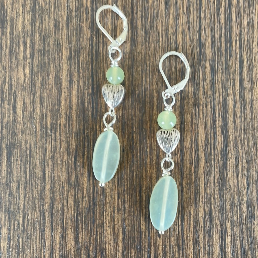 HAND CRAFTED EARRINGS Pale Mint Green Chrysolite Brushed Silver Plated Hearts